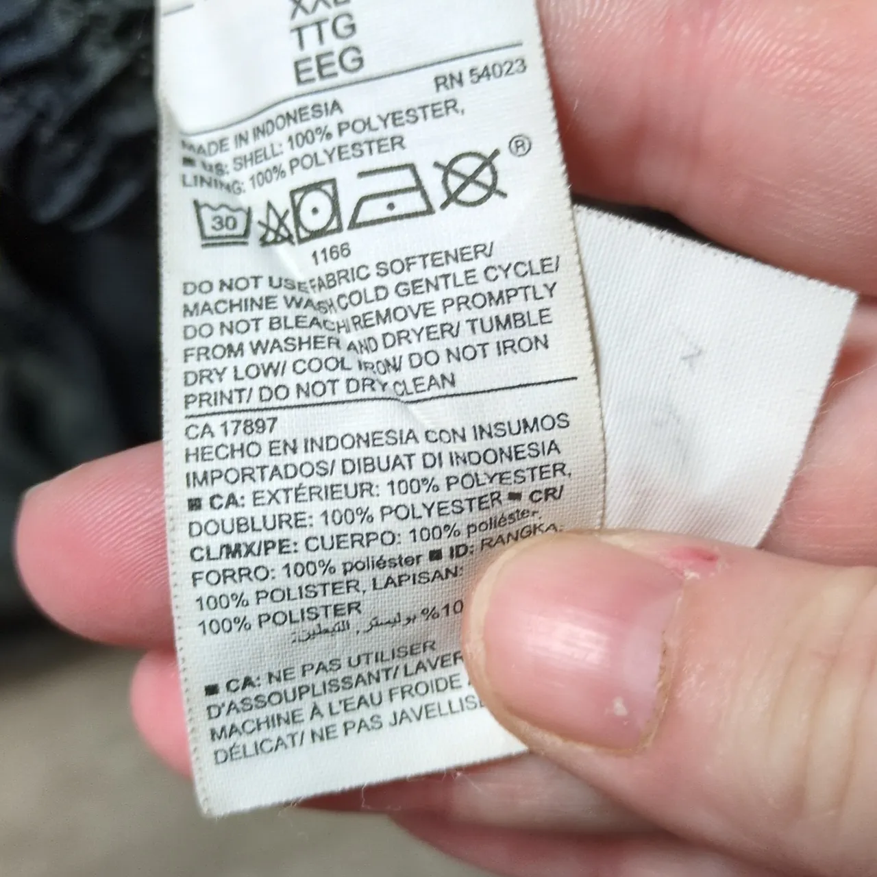 Old Navy Active Green Camo Shorts Size XXL - Image 4