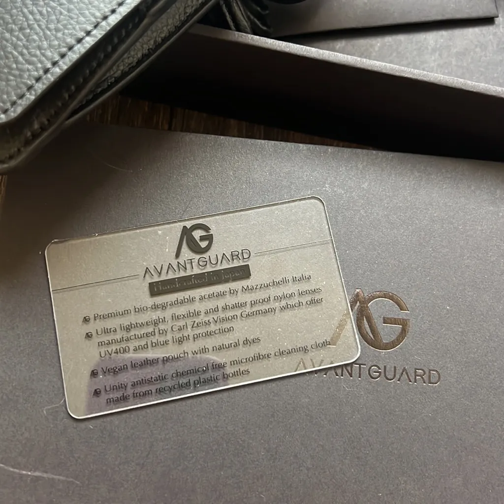 NWT THE MILAN BIG AND BOLD SUNGLASSES IN MIDNIGHT Black - Image 5