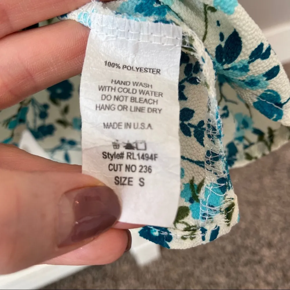 Red Lolly Blue Blouse with Ruffled Bottom. Size Small. EUC - Image 5