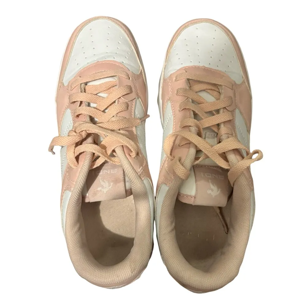 Women’s AND1 Ignite Low Cut Basketball Sneakers White & Pink Size 7 - Image 6