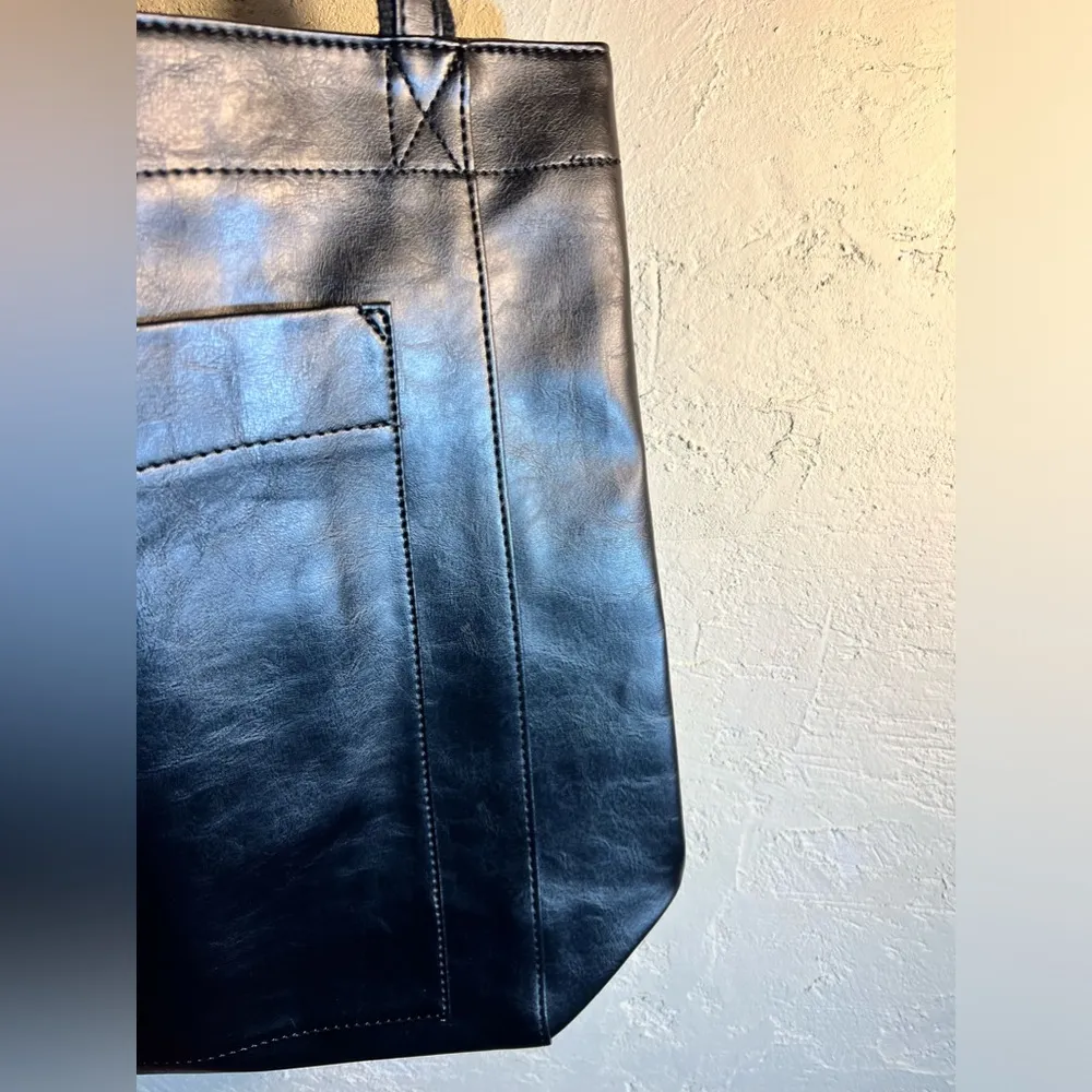 New Vegan leather bag by Grace’s handbags, hand crafted w20x16t - Image 3