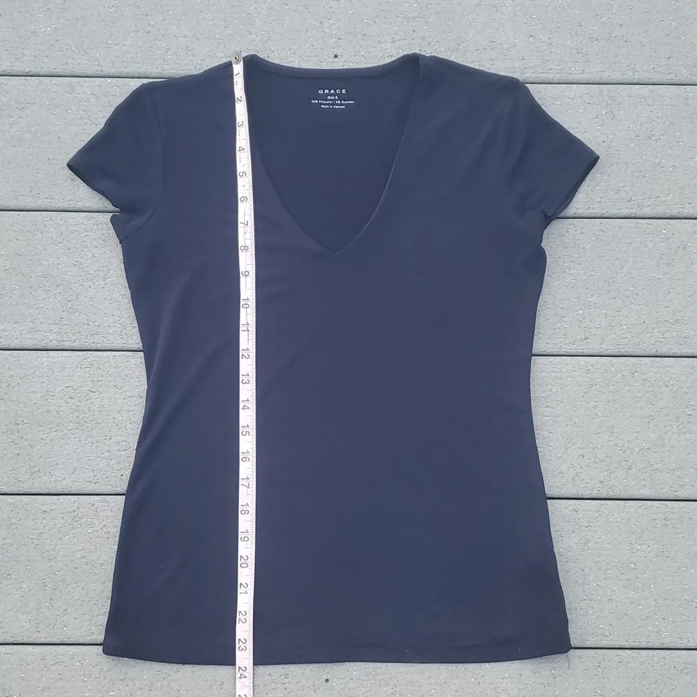 Grace Spandex Blend Fitted Short Sleeve V - Image 8