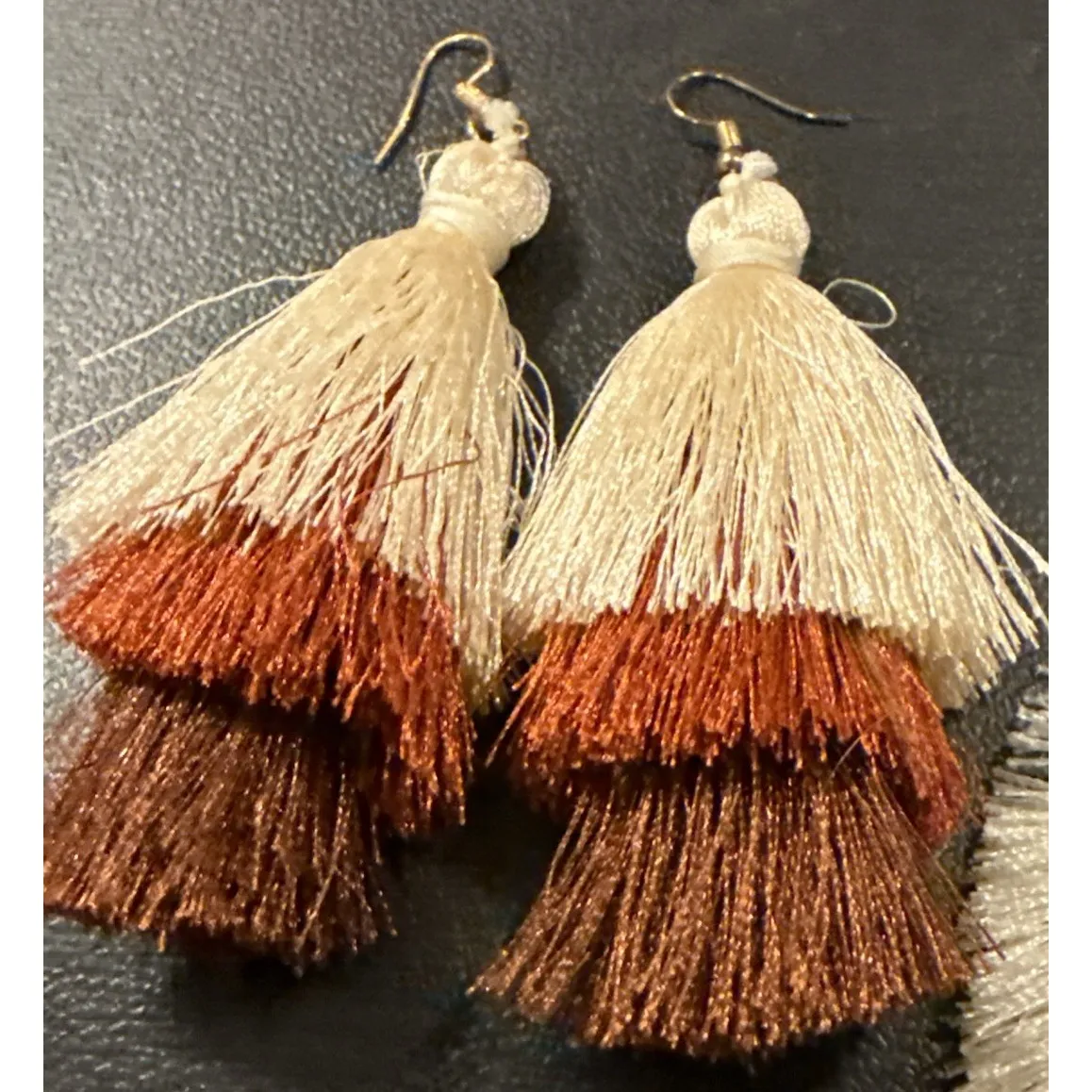 White Tassel Necklace Earring Set Of 3 Boho Hippie Festival Going Out - Image 2