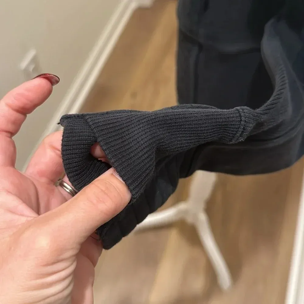 Lululemon black radiant jacket II womens 6 thumbholes full zip - Image 9