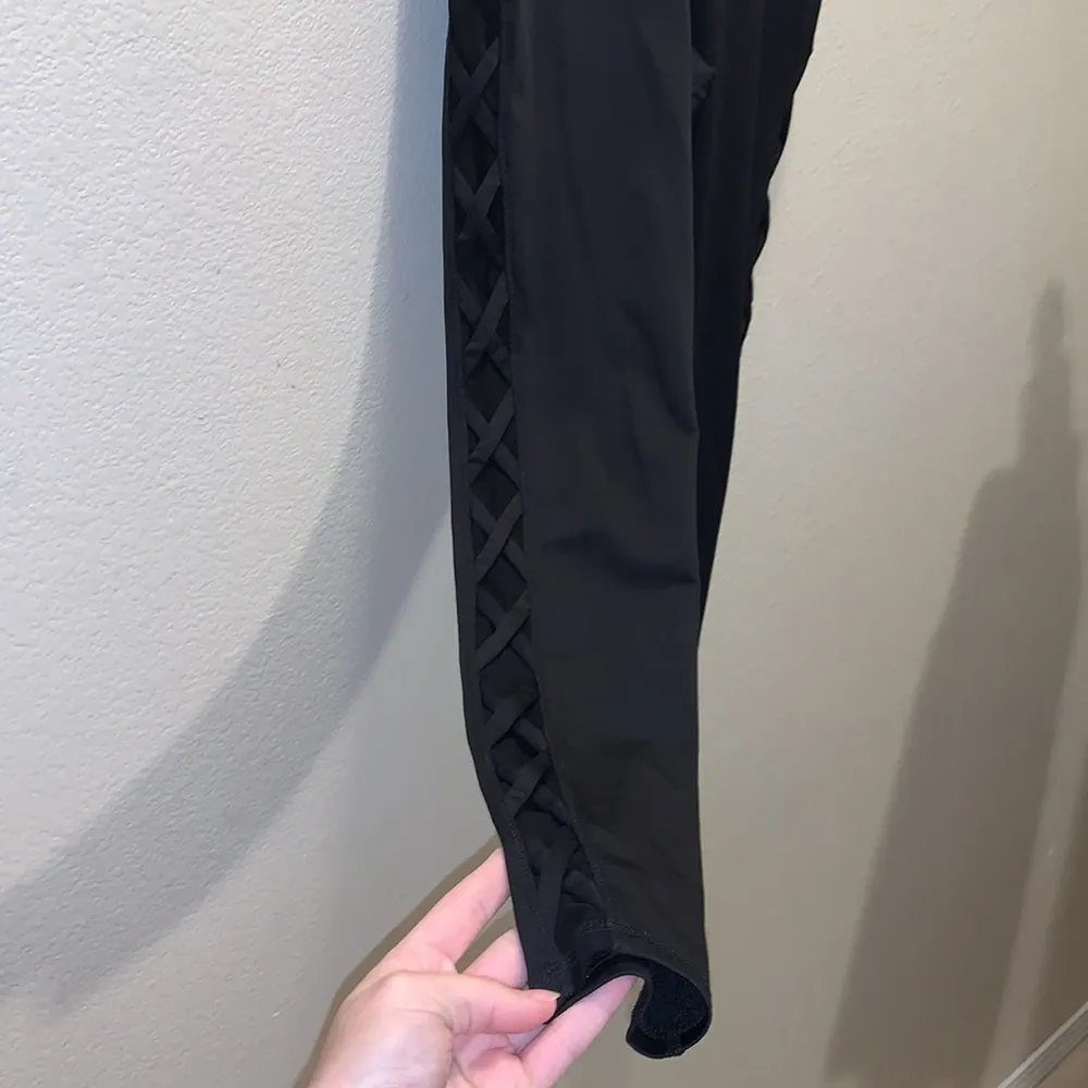 Marc New York  black lace up lace sides full length leggings - Image 4