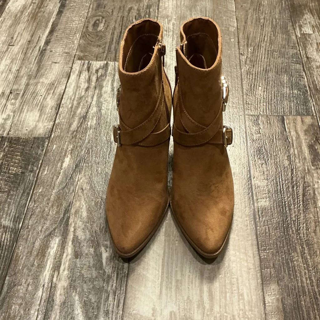 Sun + Stone Stylish Tan Ankle Boots Size 8 - Image 5