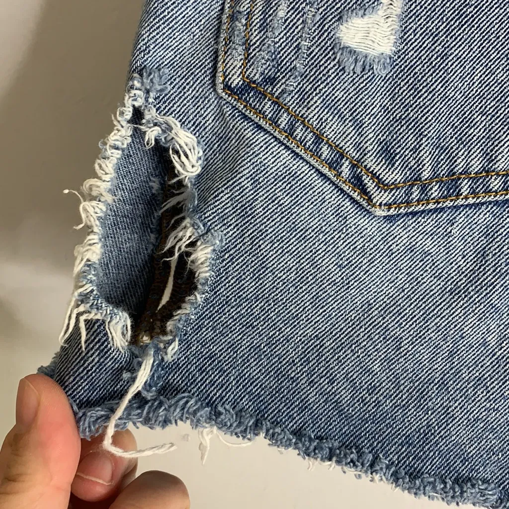 ZARA  basic‎ denim jean shorts distressed button fly - Image 3