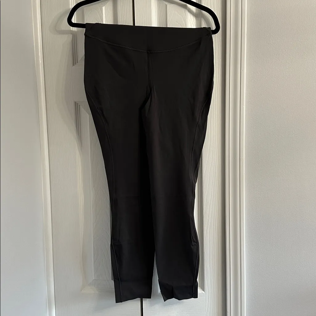 Lululemon base pace tight 25 inch - size 10 - Image 4
