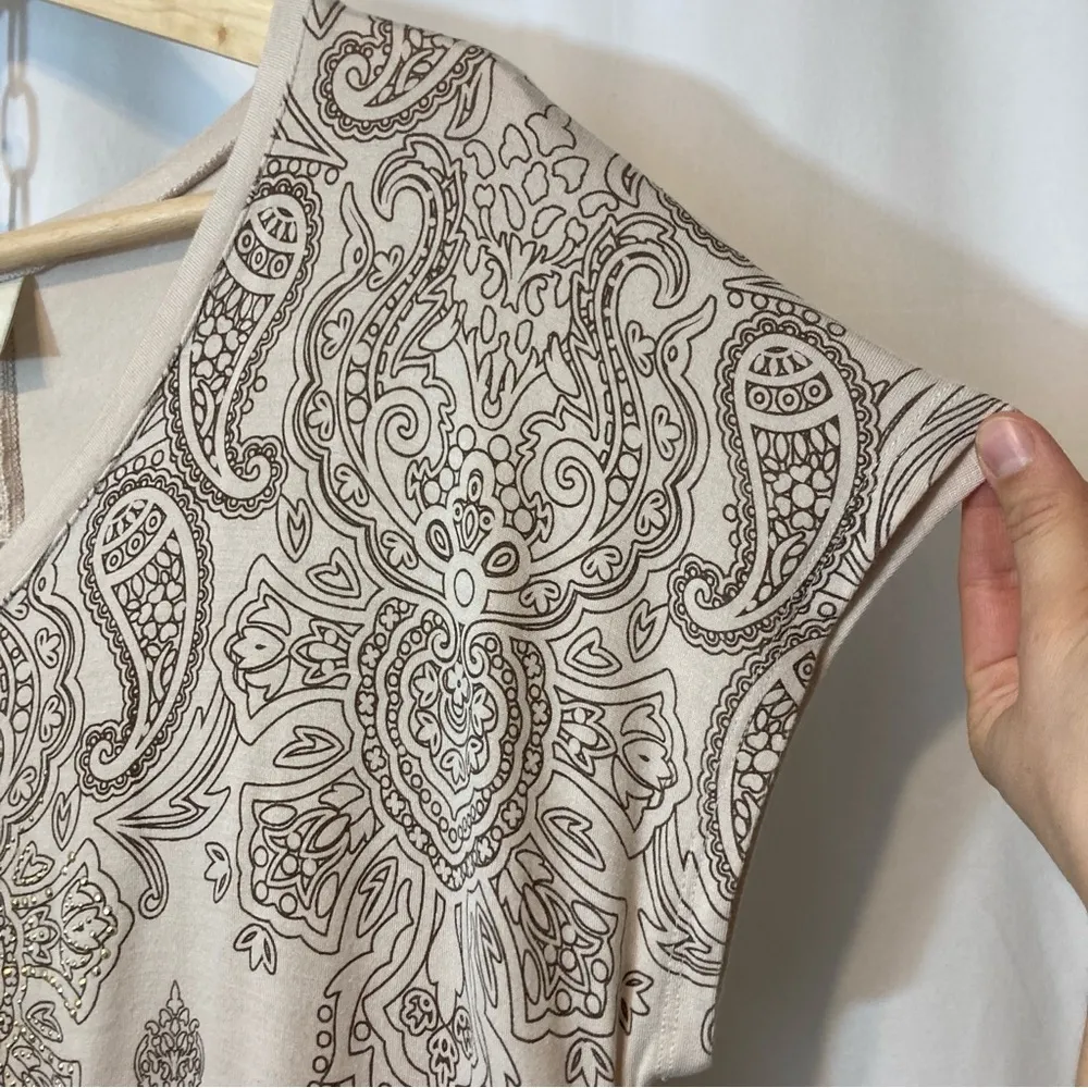 Chico’s Zenergy Cream Paisley Floral Lace Handkerchief Hem Blouse Top - Image 5