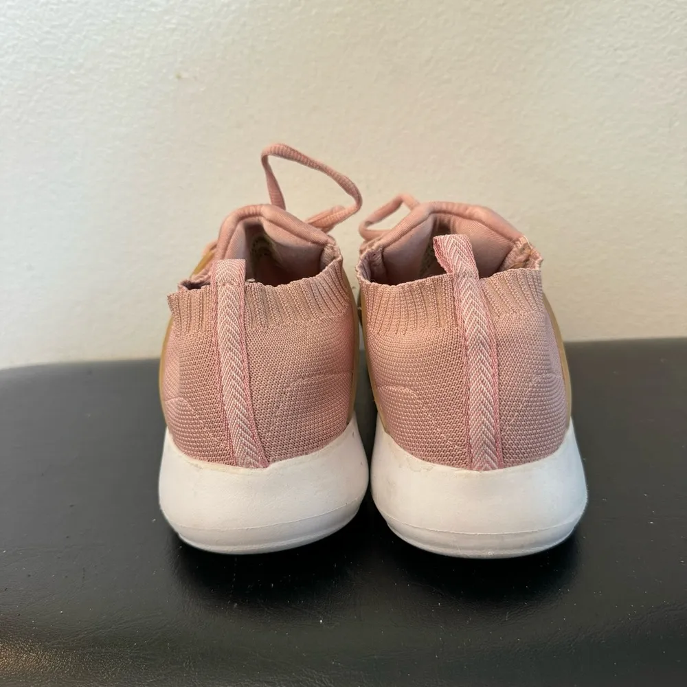 U.S. Polo Assn. Women's Pink Sneakers size 10 - Image 6