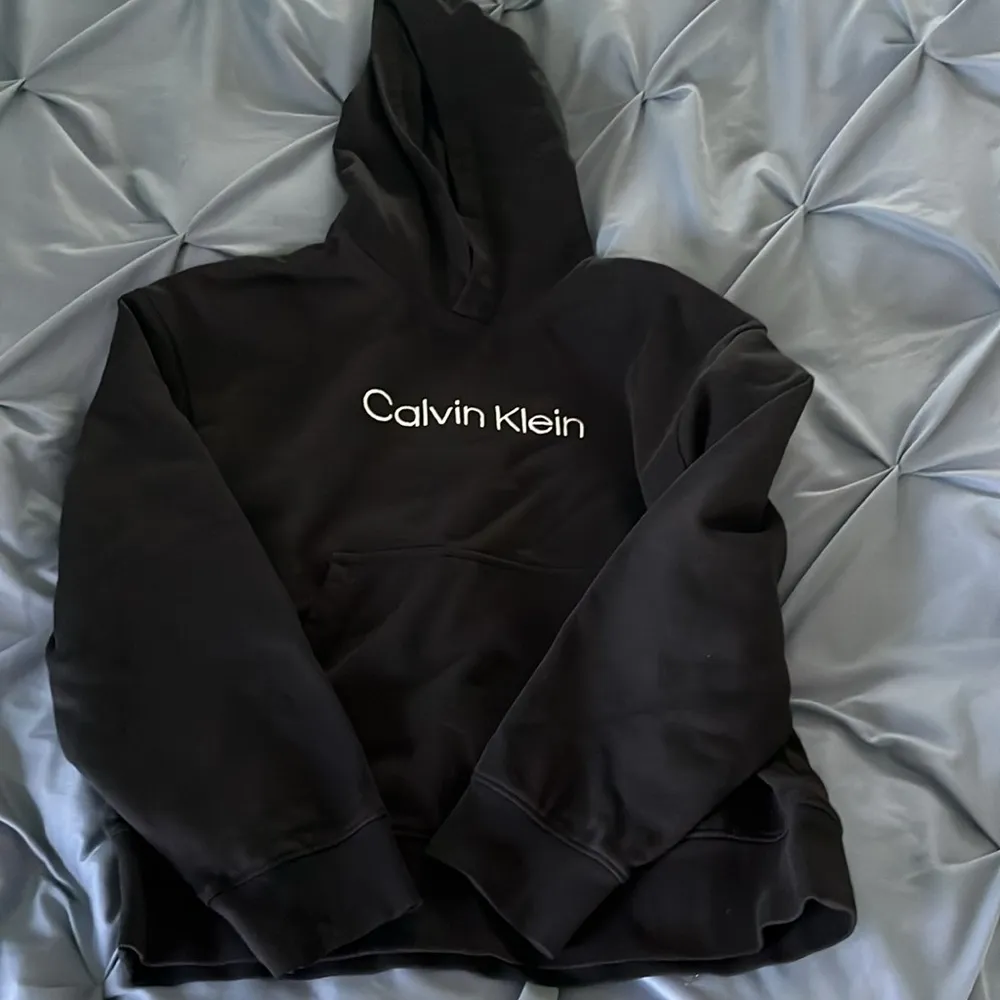 Calvin Klein Black Hoodie - Image 3