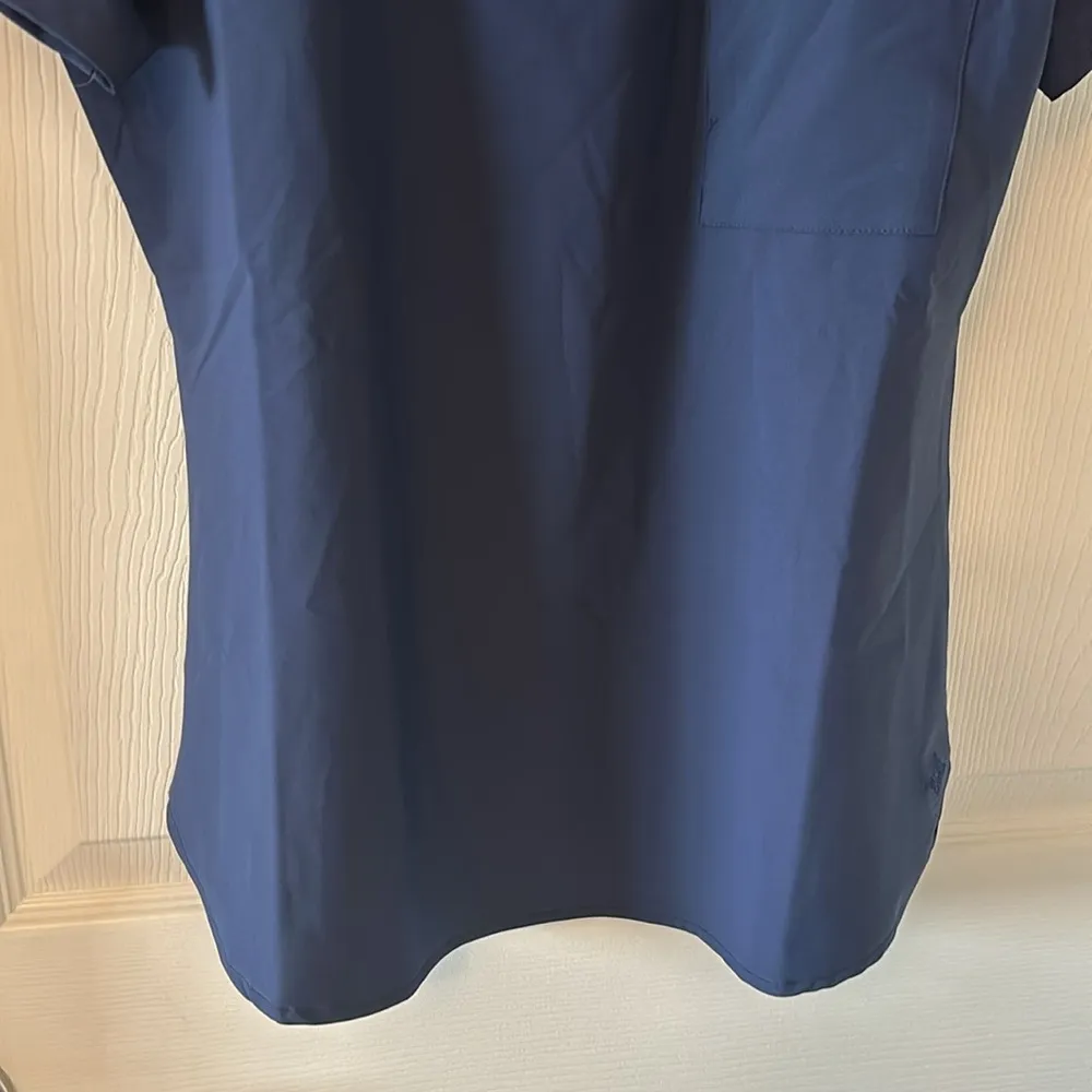 med couture peaches scrub top - Image 4