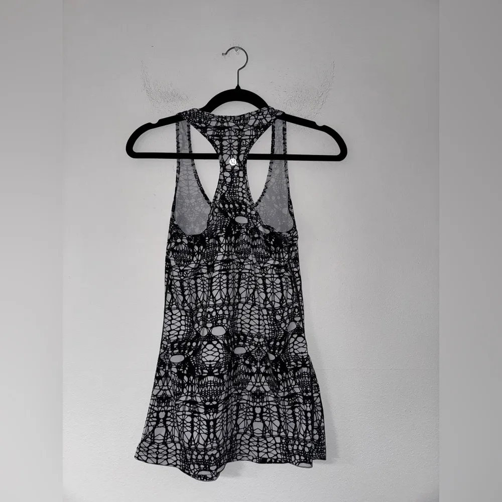 Lululemon Cool Racerback Tank Black White - Image 4