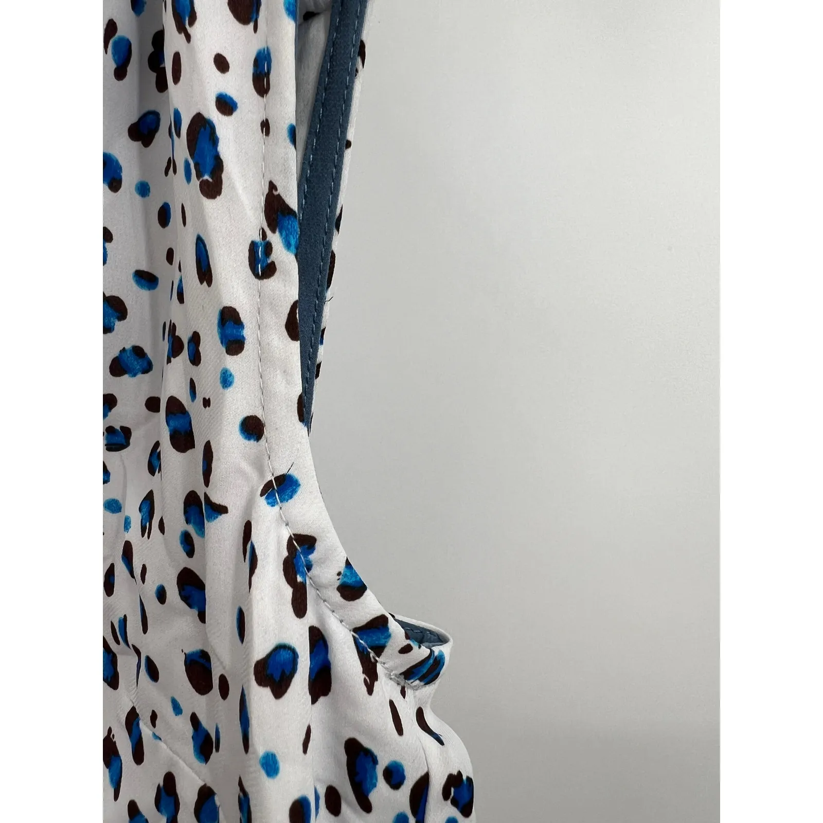 Cabi‎ Dress 5233 Camilla White Blue Leopard Animal Print Sleeveless Shirt Size S - Image 6