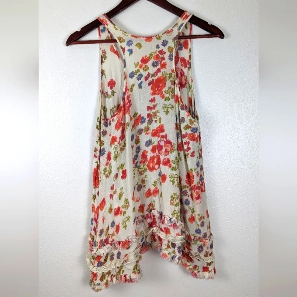 Free People Ivory Floral Lace Henley Racerback‎ Hi-Low Ruffle Tank Top Small (S) - Image 4