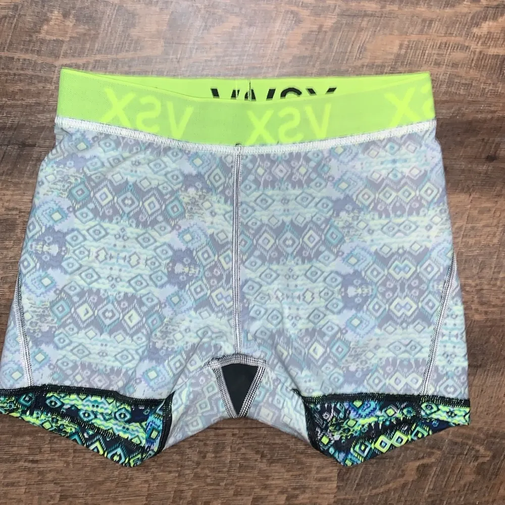 Victoria’s Secret Athletic Running Gym Yoga Shorts Size XS - Image 9