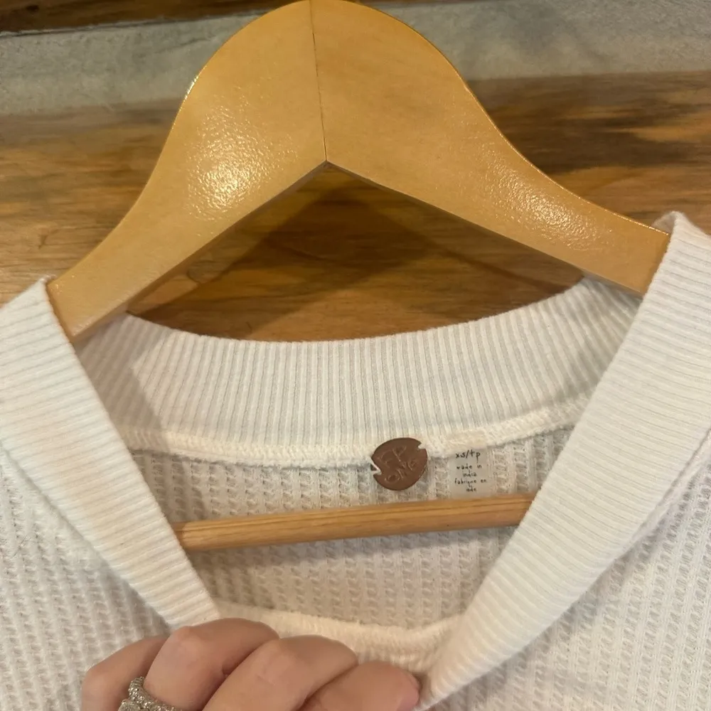 Free People One Cropped Interlaken Top White - Image 4