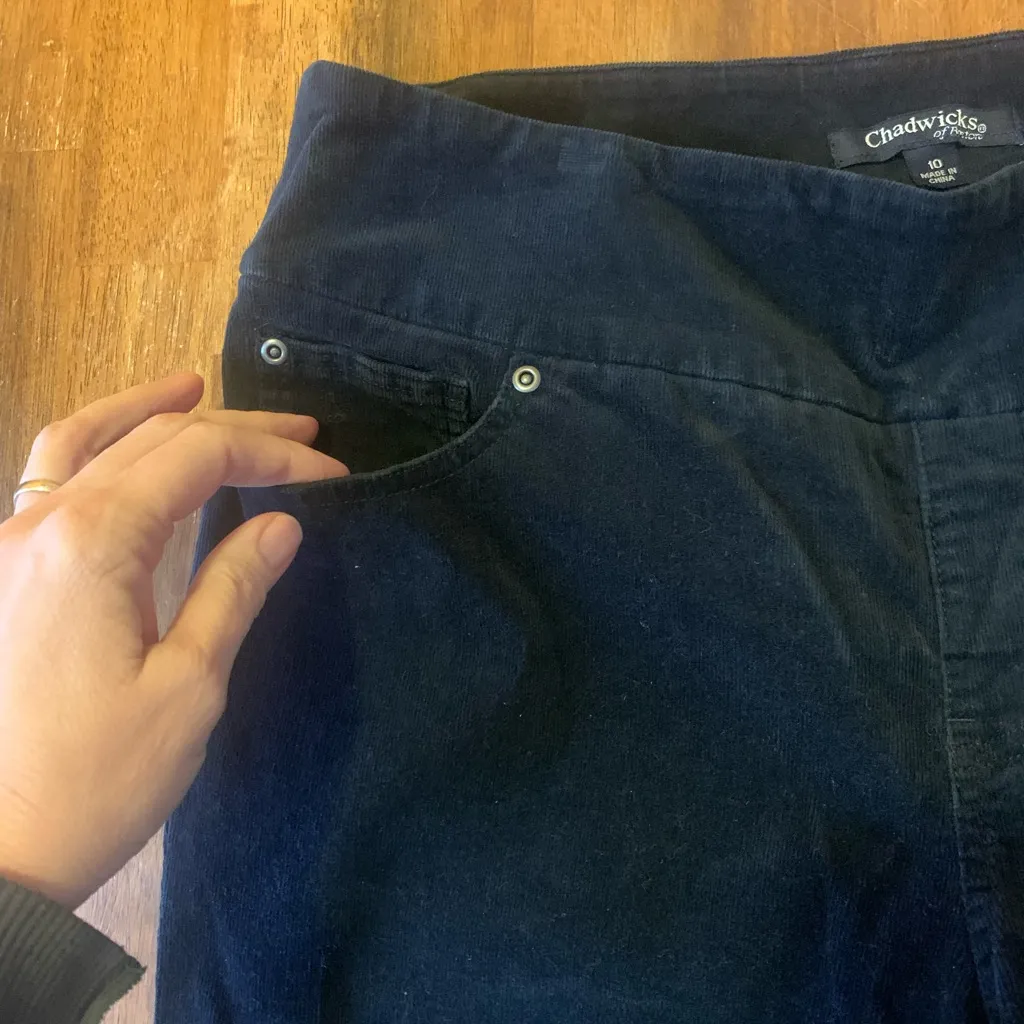 Chadwicks Pants 10 Black Soft Textured Pull on Stretch Waist - Image 4