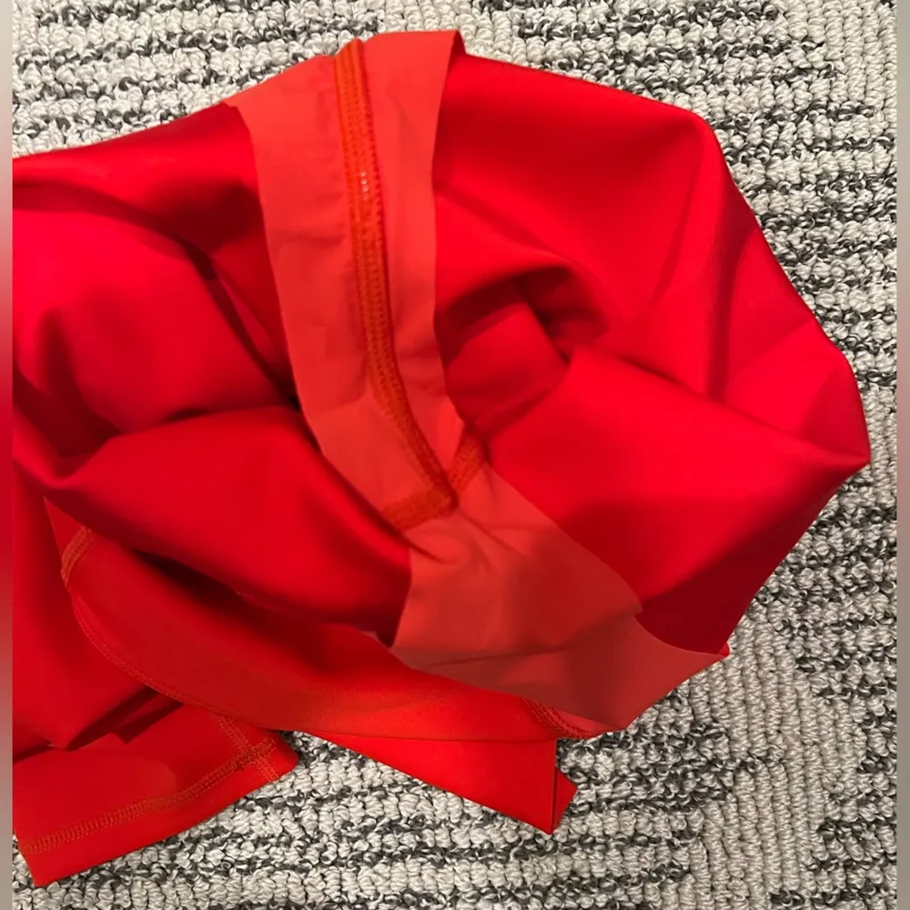 Revolve Lovewave  leggings - Image 6