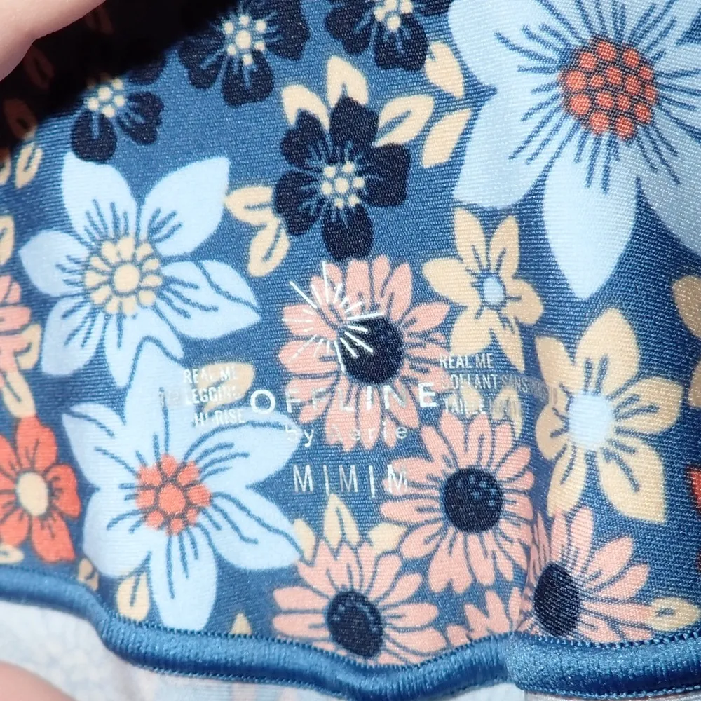 Offline by Aerie Floral Multicolor High-Rise Leggings with Pockets size M - Image 8