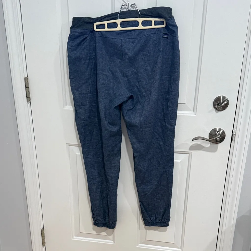 Patagonia Navy Joggers - Image 5