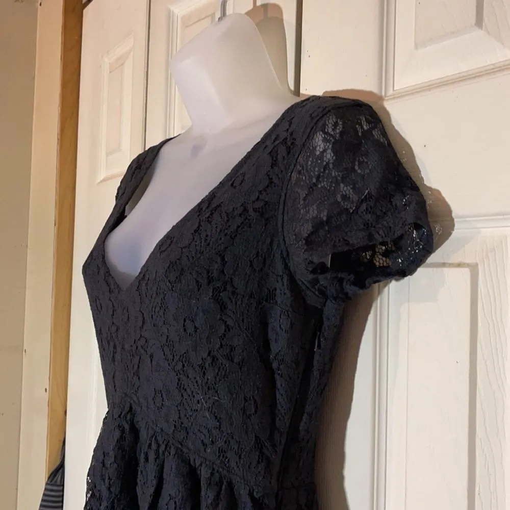 Hollister Lace A-line Dress Peekaboo Back Jrs 7 XS - Image 7