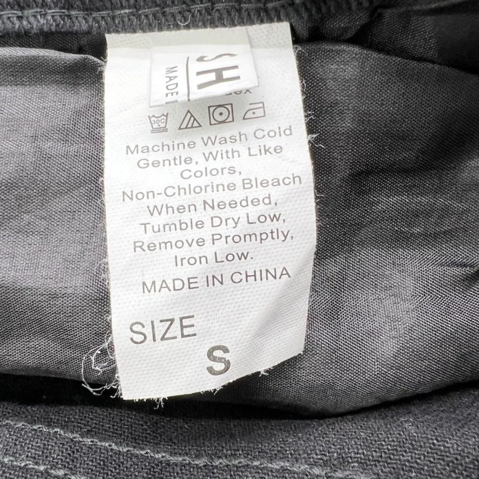 Shein Distressed Denim Shorts Womens Small‎ Grunge Thrash Festival Bohemian Mom - Image 6