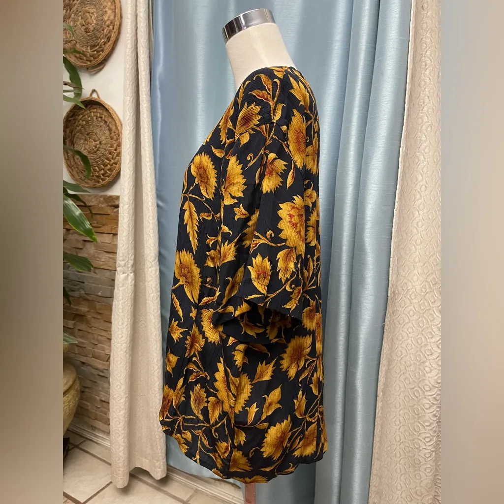 Jones New York Black and Yellow Floral silk Blouse wize 14 - Image 2
