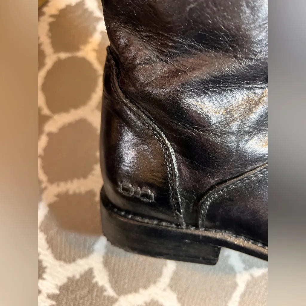 Bed Stu Black Leather Boots Bench Made 7.5
Back side zip quiet luxury classic - Image 6