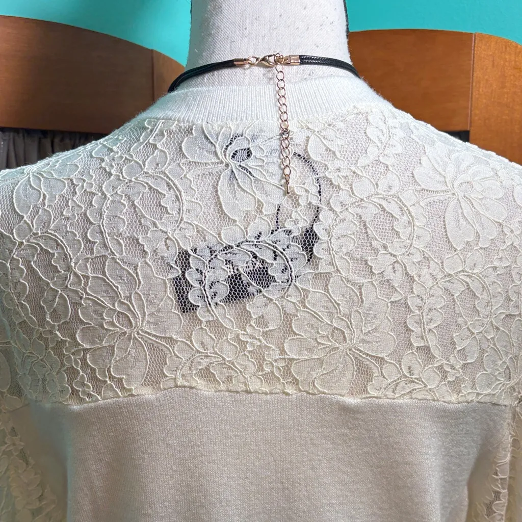 Express Ivory Lace Detail Blouse - Image 9
