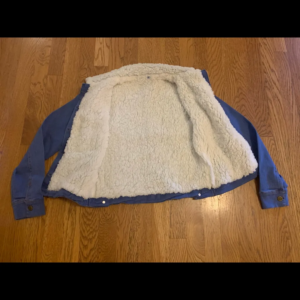NWOT Teddy lined stretchy denim jacket size S Blue - Image 10