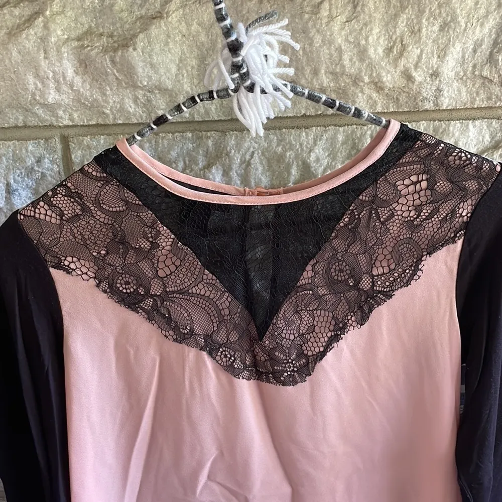 Metaphor colorblock lace long sleeve top size XS - Image 2