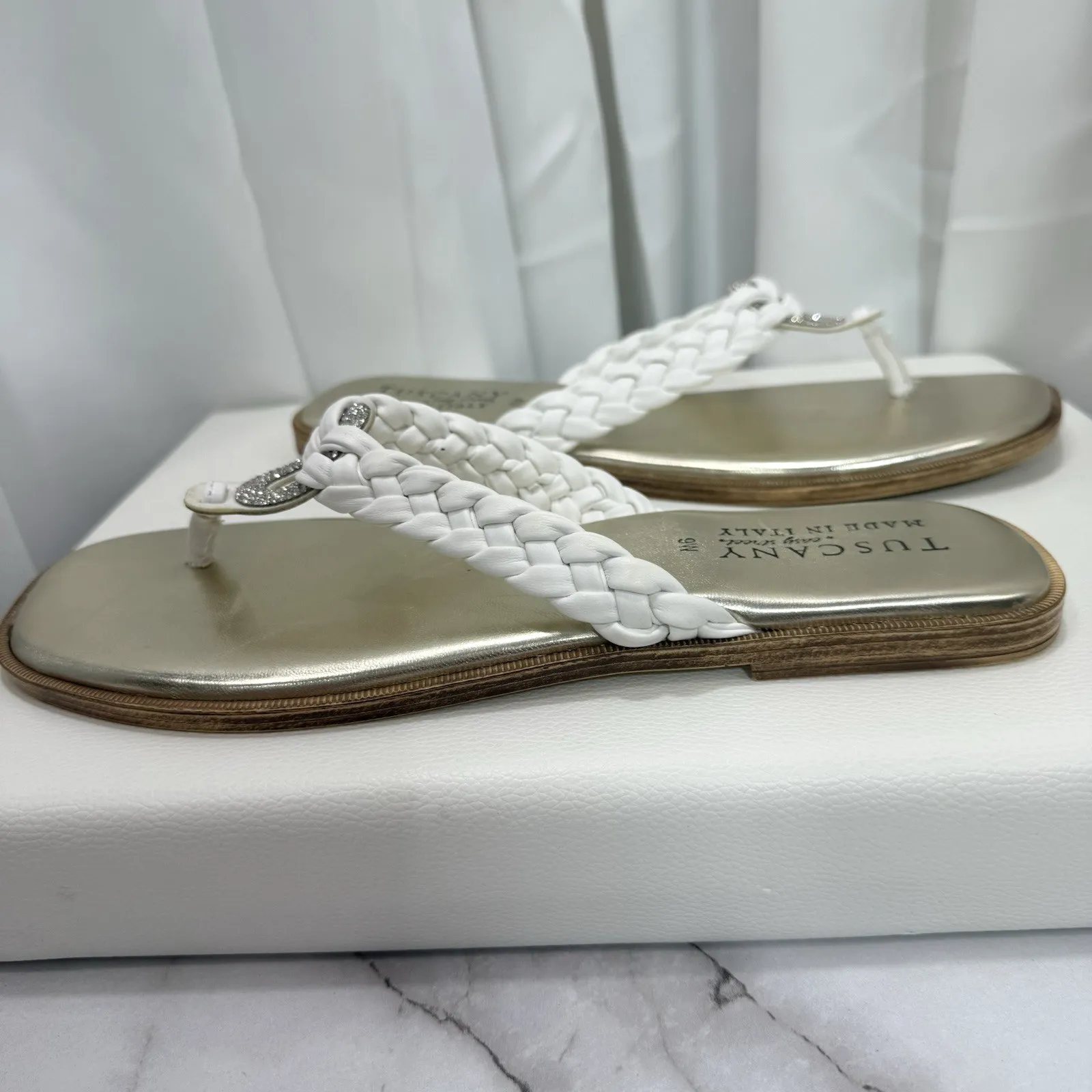 TUSCANY By easy street Sandals Flip Flop Wo’s Size 9W - Image 6