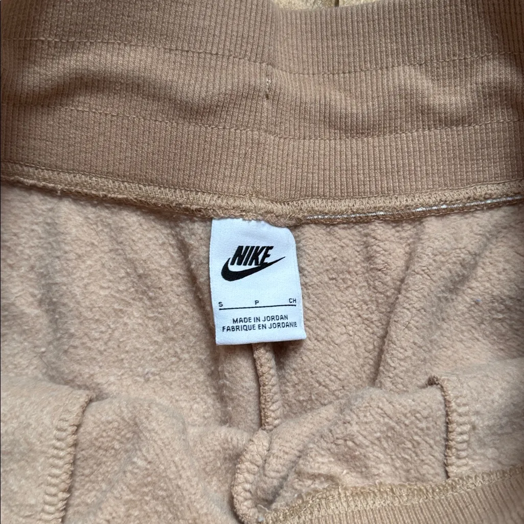 Nike  Women's High Waisted Beige Joggers Small - Image 5