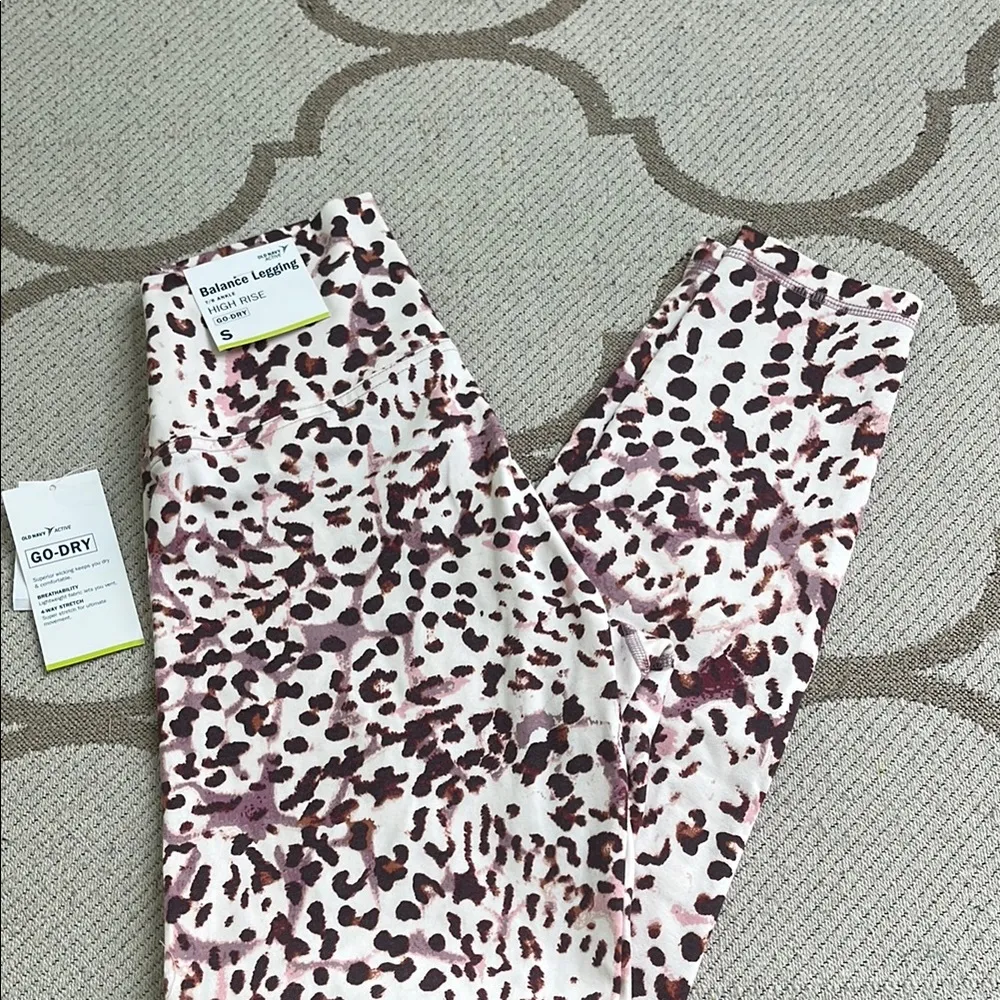 Old Navy balance high rise Pink cheetah 7/8 ankle go-dry Leggings size small - Image 2
