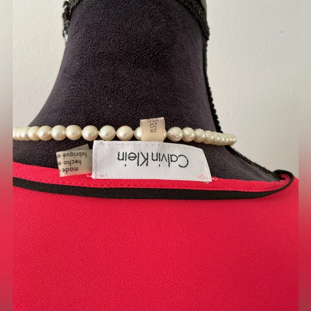 ELEGANT CALVIN KLEIN BLOUSE🌹🌹🌹 - Image 7