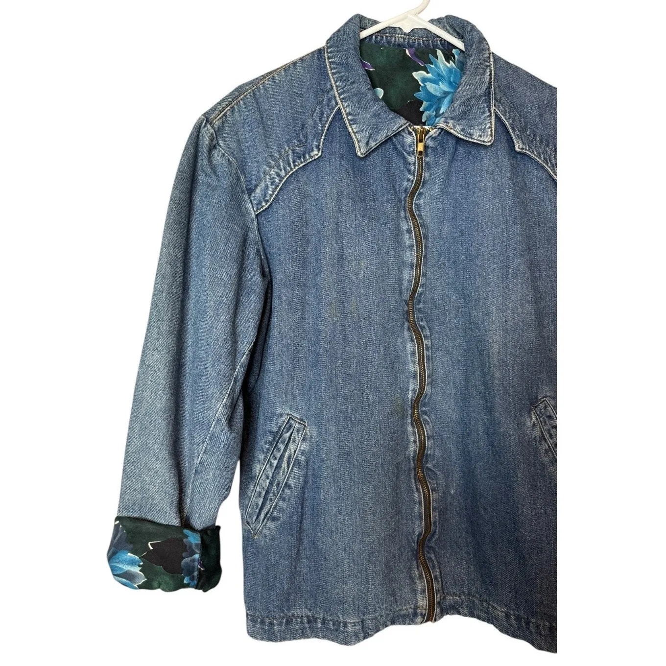 Vintage Denim Blue Jacket with Blue Purple floral lining zip closing size medium - Image 11