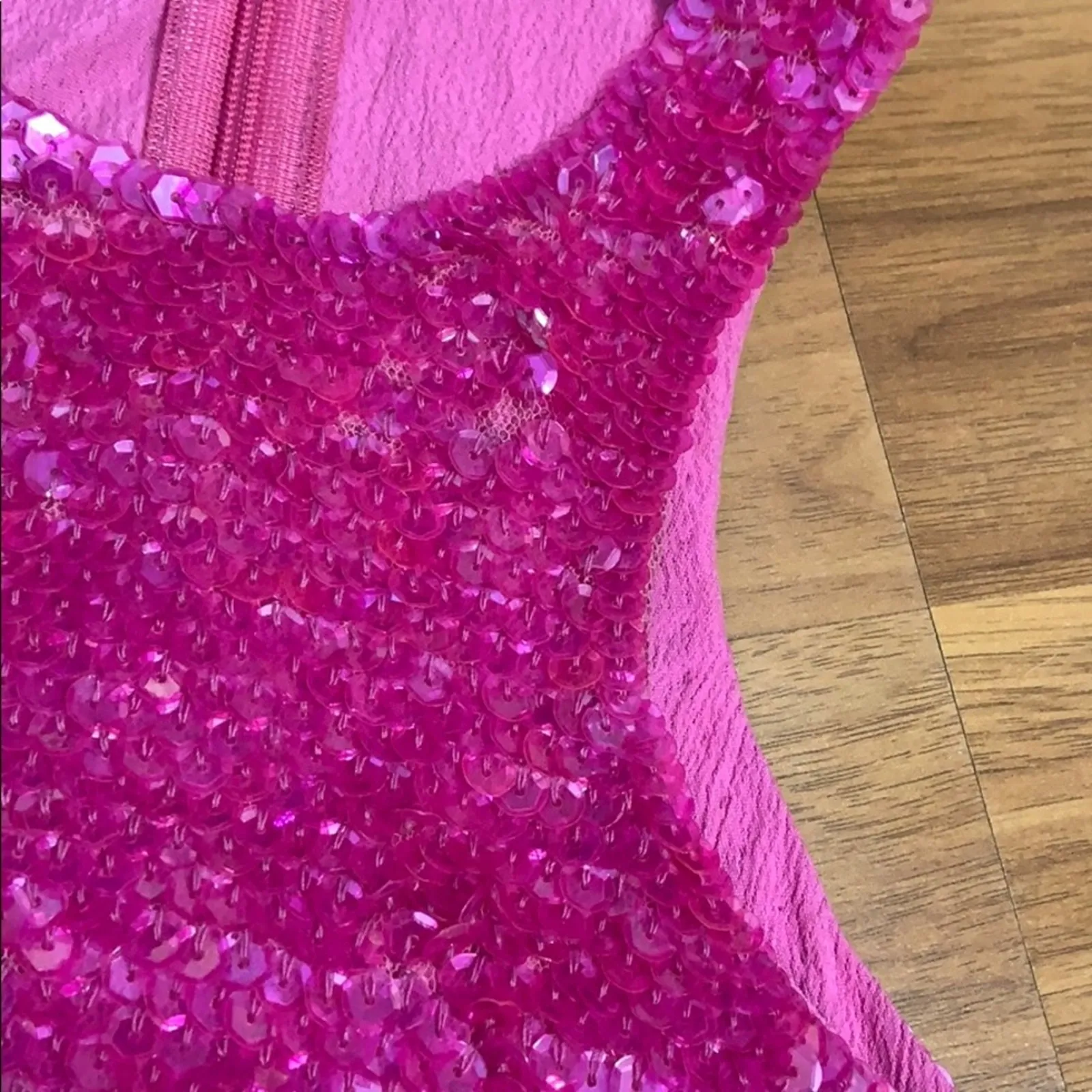 French Connection Sparkle Sequin Tank Sz 2 NYE New Years - Image 8
