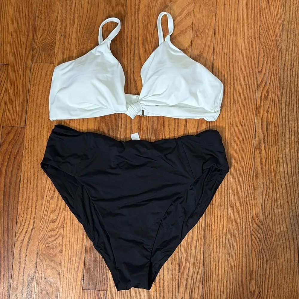 Andie Bikini Set Santorini Top High Waisted Cheeky Bottom White Black XXXL NWT‎ - Image 5