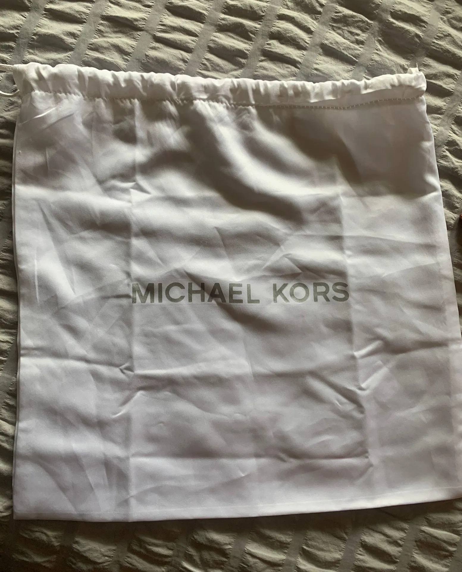 Michael Kors Crossbody - Image 5