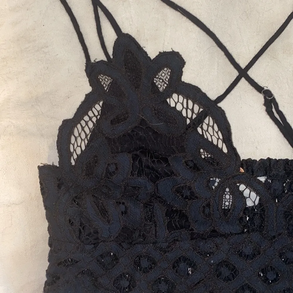 Free People Urban Outfitters Size Small Women's Teen Girl Black Lace Tank Top - Image 3
