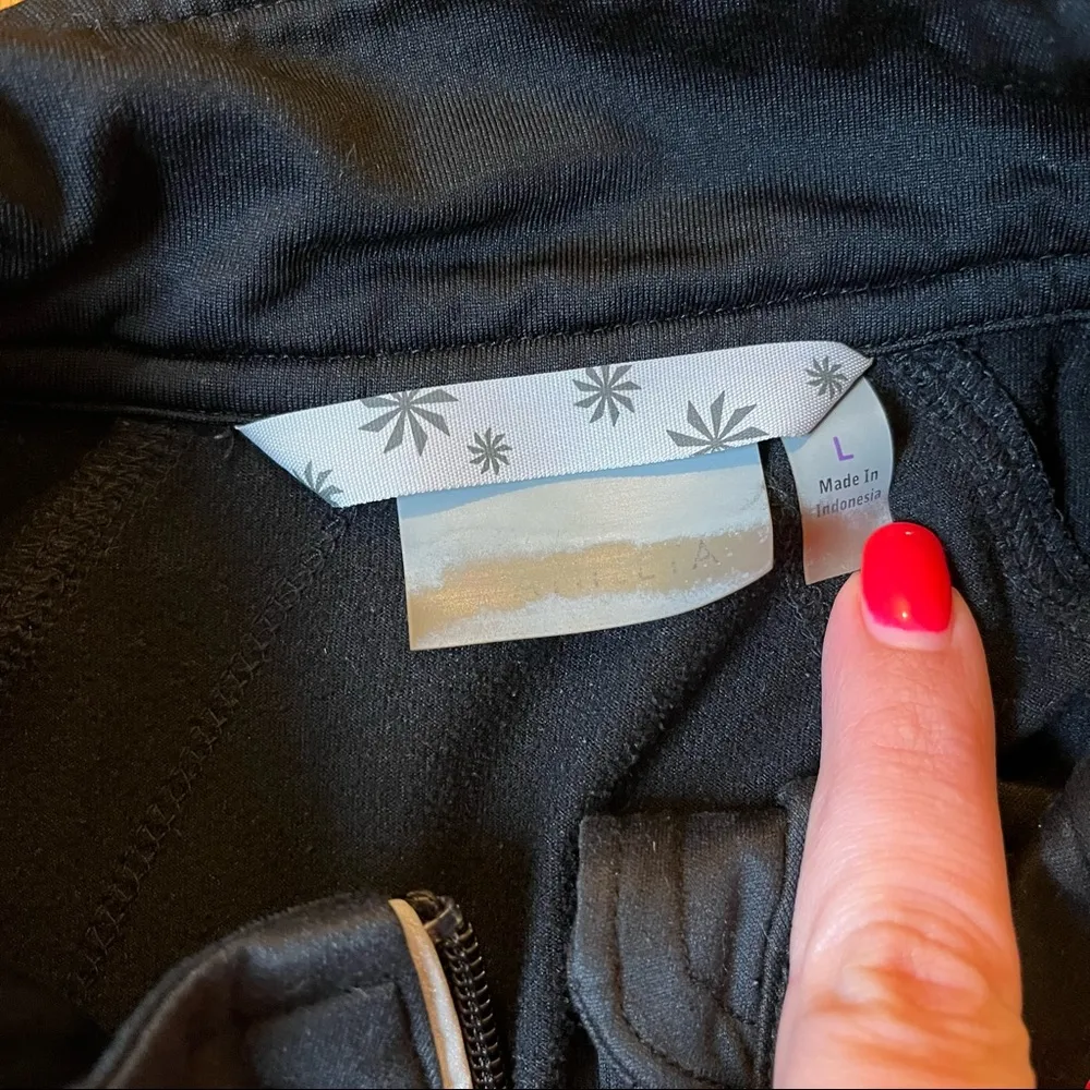 Athleta twilight run jacket size large - Image 4