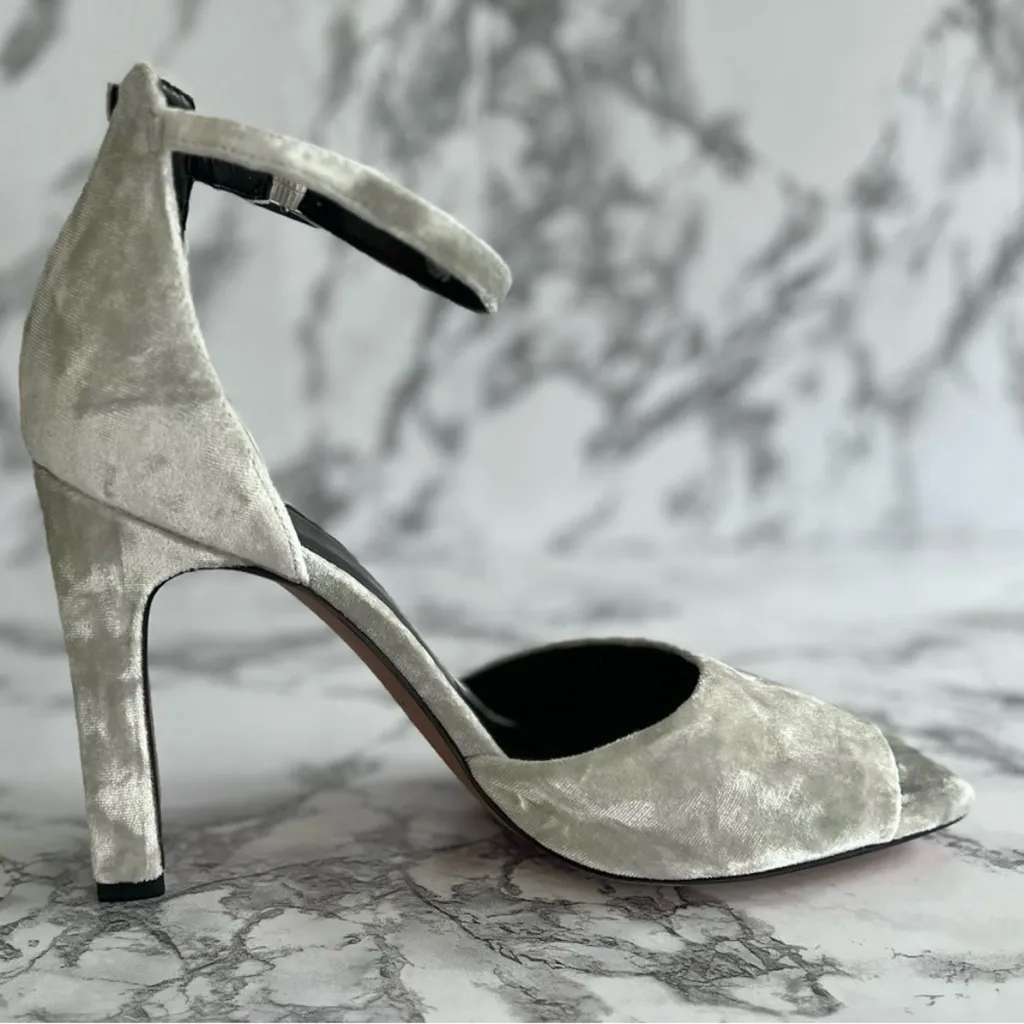 Marc Fisher Harlin Sandals Velvet Ankle Strap Gray Block Heel 10 Cocktail Party - Image 11