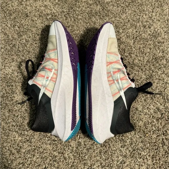 NIKE WMNS ZOOM WINFLO 8 WHITE/METALLIC SILVER/BLCK [CW3421 103] US WMN S… - Image 2