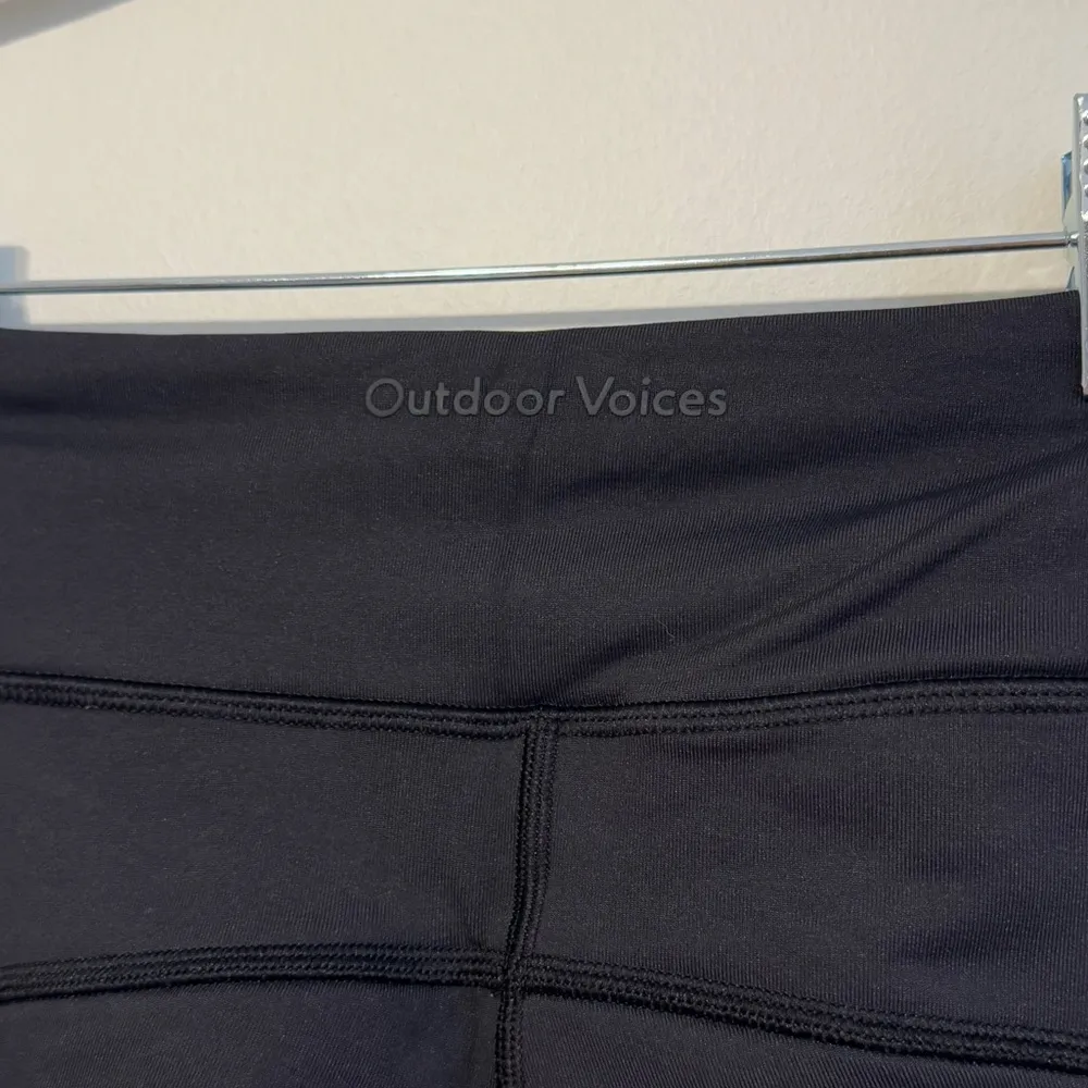 Outdoor Voices Tech Sweat 6” Short Size XS Black Biker shorts - Image 7
