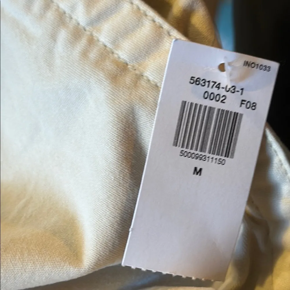 Old Navy Tan Cargo Shorts Casual Summer Essential​ - Image 4