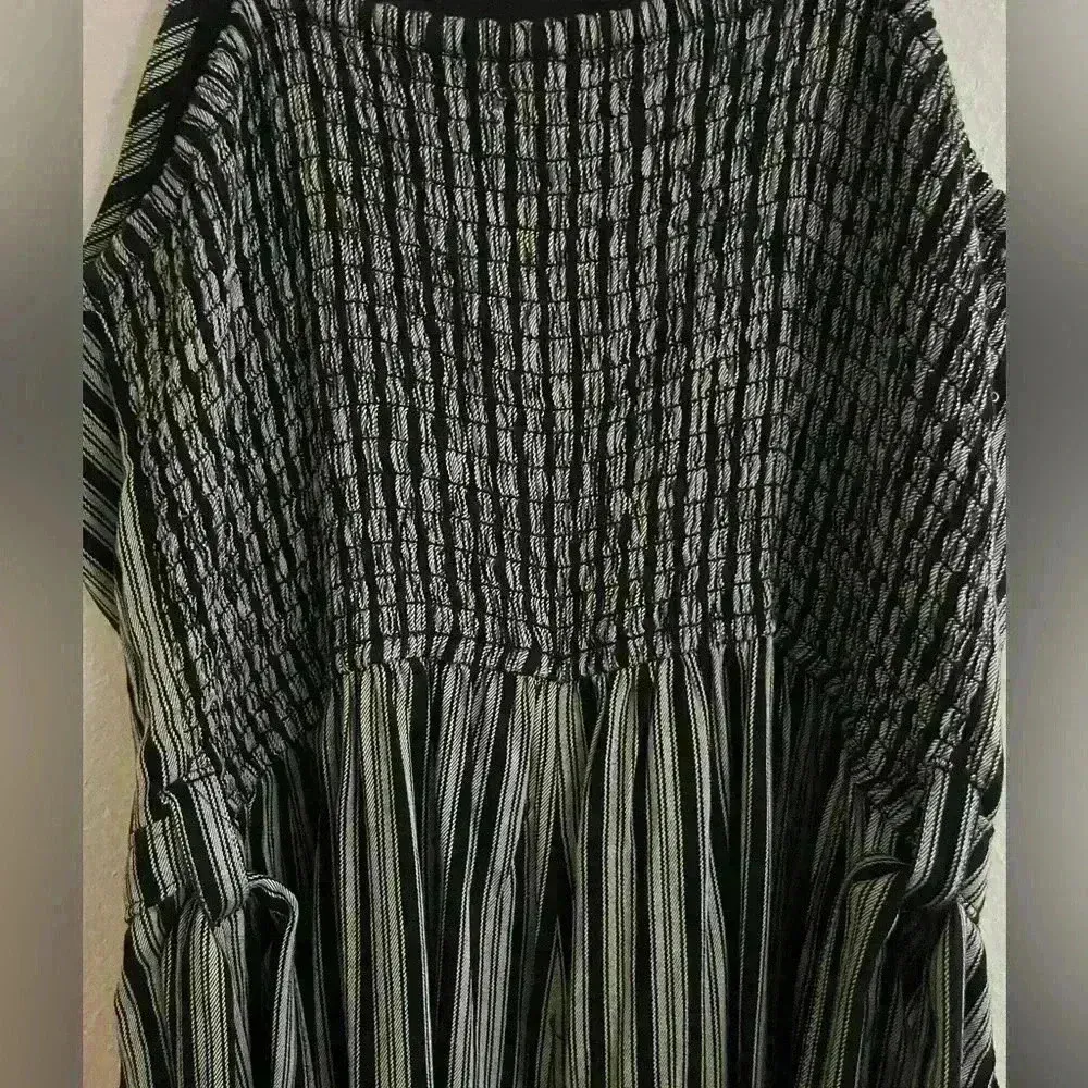 Hollister Romper - Image 4