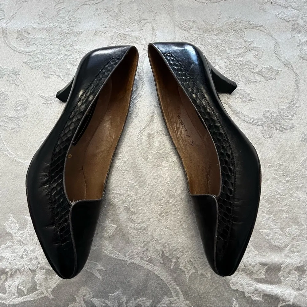 Vintage Bally of Switzerland Cora Ponte Shank Black Leather Heels Size 7.5 N - Image 2