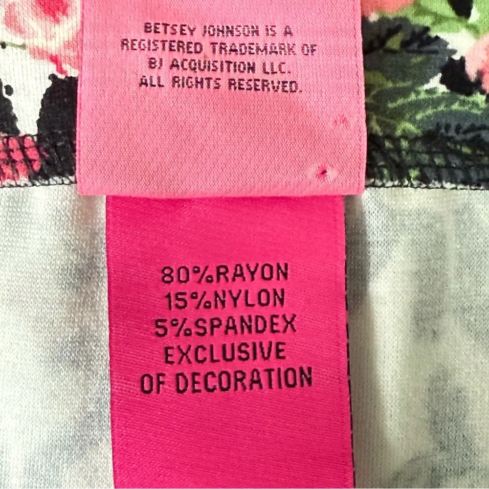 RARE Betsey Johnson‎ TORRID Graphic Pencil Skirt Size 2 US XL 18/20 Whimsigoth Pink - Image 8