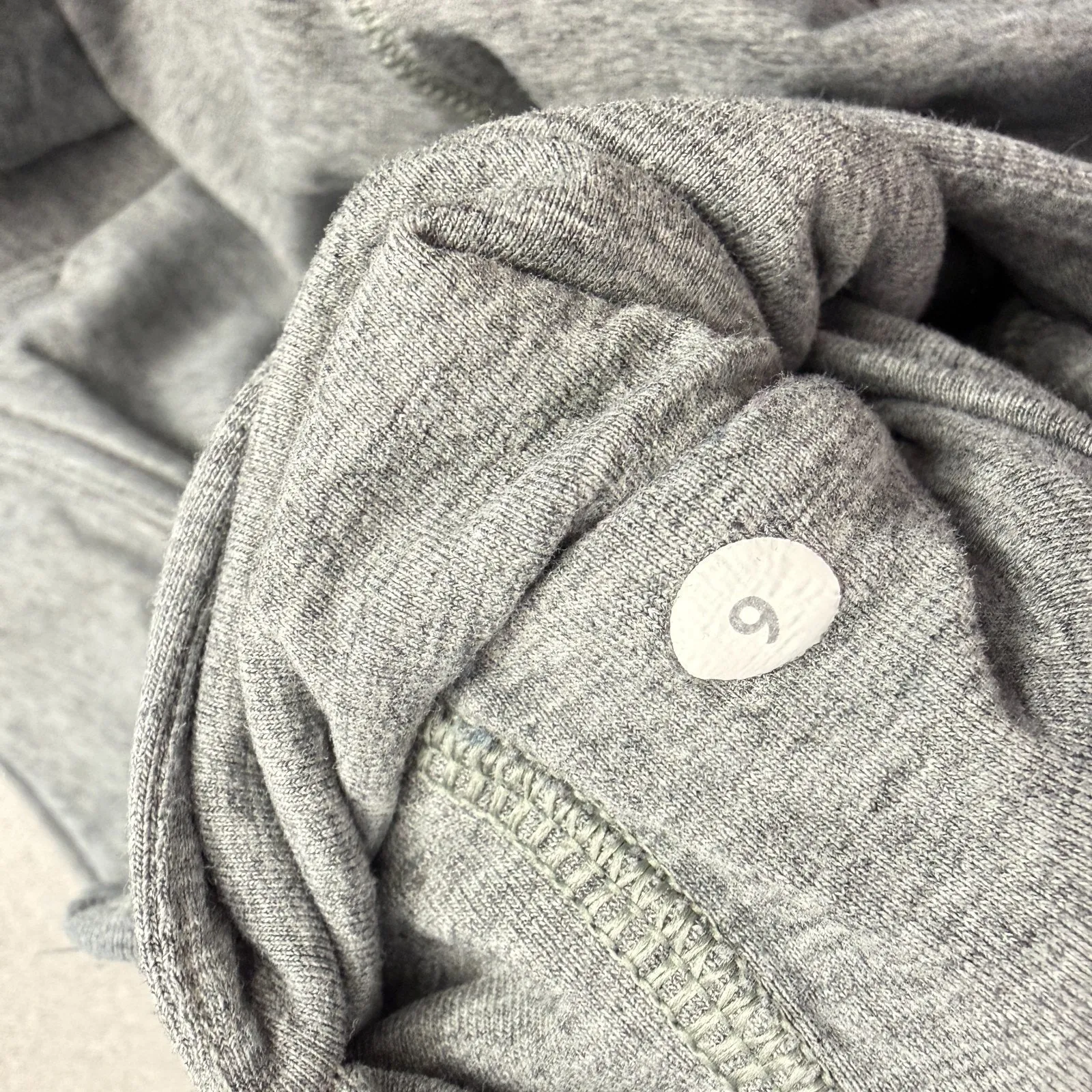 Lululemon Belle Hoodie Womens Size 6 Gray Full Zip Athleisure Run Jog Comfort - Image 9